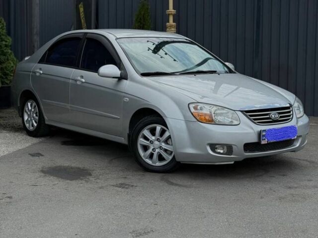 Серый Киа Черато, объемом двигателя 1.6 л и пробегом 198 тыс. км за 4999 $, фото 1 на Automoto.ua