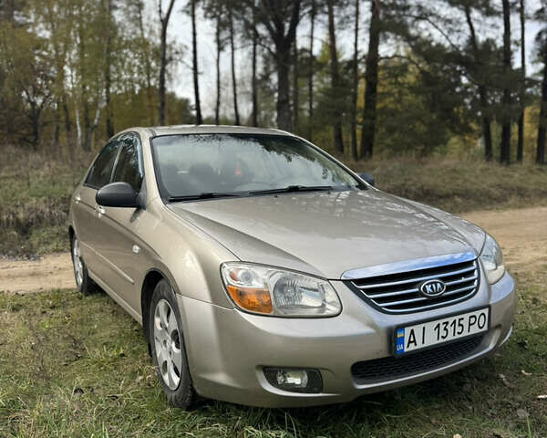 Серый Киа Черато, объемом двигателя 1.6 л и пробегом 280 тыс. км за 5500 $, фото 1 на Automoto.ua