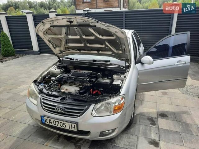 Сірий Кіа Черато, об'ємом двигуна 2 л та пробігом 192 тис. км за 4700 $, фото 1 на Automoto.ua