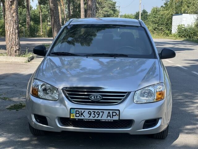 Сірий Кіа Черато, об'ємом двигуна 1.6 л та пробігом 100 тис. км за 5515 $, фото 1 на Automoto.ua