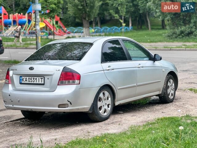 Серый Киа Черато, объемом двигателя 1.6 л и пробегом 152 тыс. км за 4300 $, фото 1 на Automoto.ua