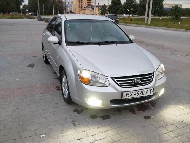 Сірий Кіа Черато, об'ємом двигуна 1.6 л та пробігом 280 тис. км за 4800 $, фото 1 на Automoto.ua
