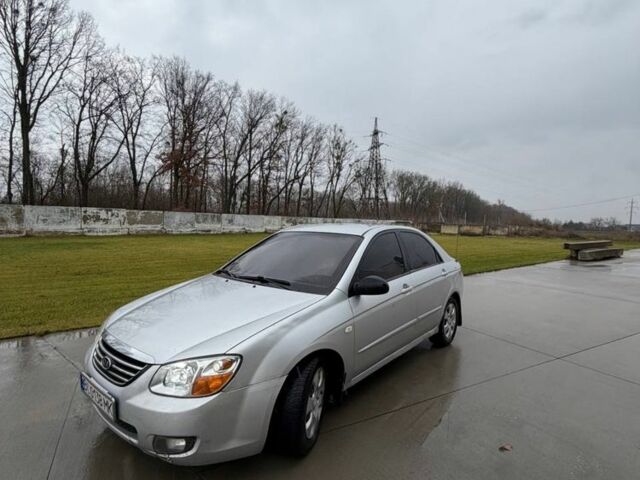 Серый Киа Черато, объемом двигателя 1.6 л и пробегом 333 тыс. км за 3790 $, фото 1 на Automoto.ua