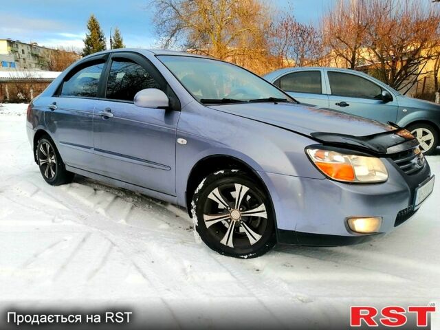 Серый Киа Черато, объемом двигателя 1.6 л и пробегом 280 тыс. км за 3850 $, фото 1 на Automoto.ua