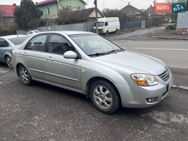 Серый Киа Черато, объемом двигателя 2 л и пробегом 160 тыс. км за 4500 $, фото 1 на Automoto.ua