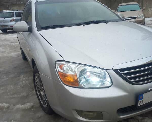 Серый Киа Черато, объемом двигателя 1.6 л и пробегом 147 тыс. км за 5400 $, фото 1 на Automoto.ua