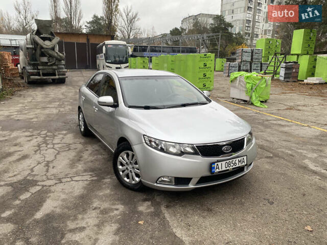 Сірий Кіа Черато, об'ємом двигуна 1.59 л та пробігом 169 тис. км за 7900 $, фото 1 на Automoto.ua