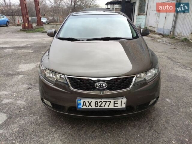 Сірий Кіа Черато, об'ємом двигуна 1.6 л та пробігом 244 тис. км за 8500 $, фото 1 на Automoto.ua