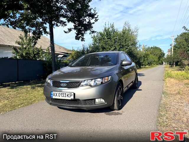 Киа Черато 2011 в Полтаве на Automoto.ua Серый Киа Черато, объемом двигателя 1.6 л и пробегом 144 тыс. км за 7500 $, фото 1 на Automoto.ua