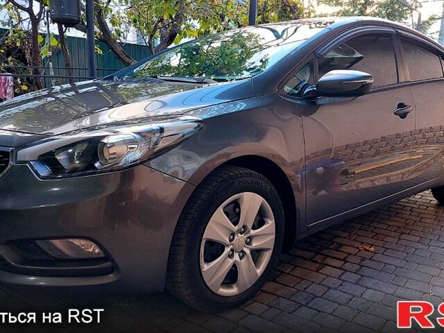 Серый Киа Черато, объемом двигателя 1.6 л и пробегом 170 тыс. км за 8900 $, фото 1 на Automoto.ua