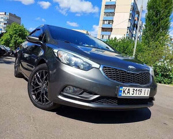 Серый Киа Черато, объемом двигателя 1.59 л и пробегом 182 тыс. км за 8000 $, фото 1 на Automoto.ua