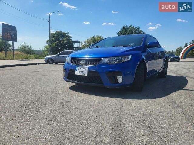 Синій Кіа Черато, об'ємом двигуна 2 л та пробігом 246 тис. км за 7200 $, фото 1 на Automoto.ua