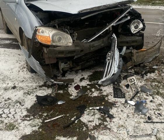 Синий Киа Черато, объемом двигателя 1.6 л и пробегом 2 тыс. км за 2000 $, фото 1 на Automoto.ua