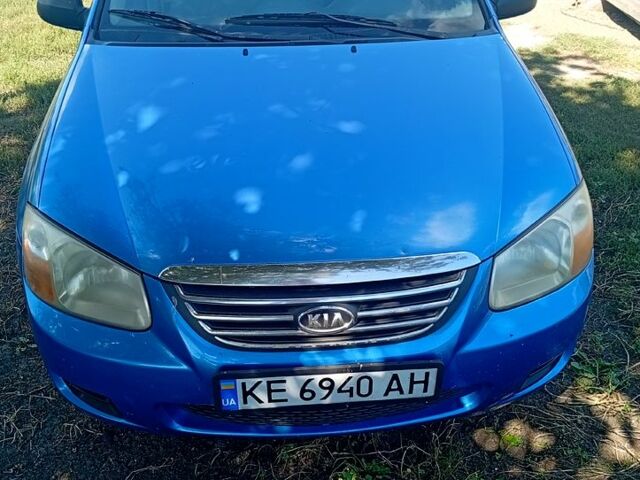 Синій Кіа Черато, об'ємом двигуна 1.6 л та пробігом 300 тис. км за 4000 $, фото 1 на Automoto.ua
