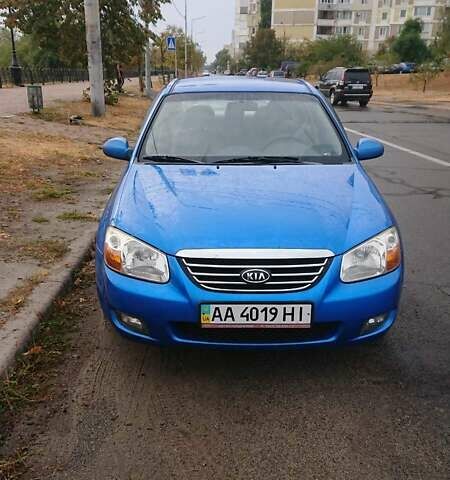 Синий Киа Черато, объемом двигателя 1.98 л и пробегом 183 тыс. км за 5000 $, фото 1 на Automoto.ua