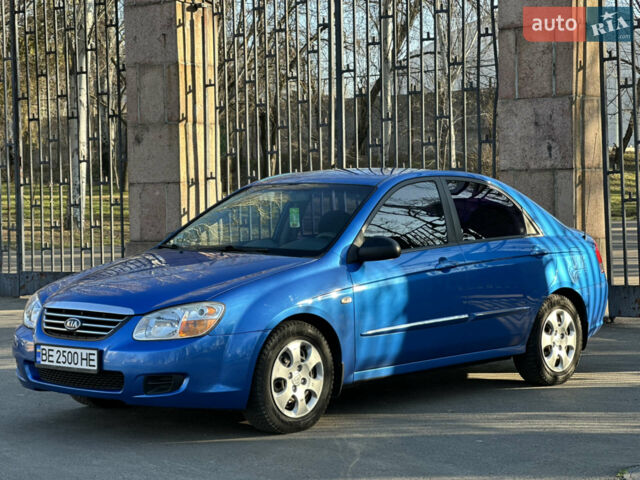 Синий Киа Черато, объемом двигателя 1.6 л и пробегом 220 тыс. км за 6000 $, фото 1 на Automoto.ua