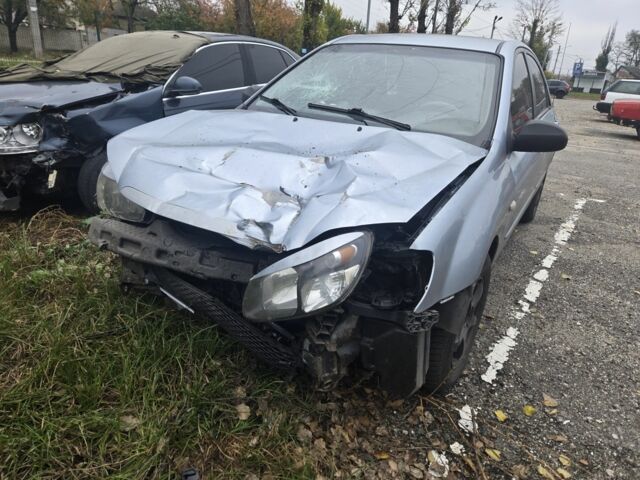 Синий Киа Черато, объемом двигателя 0 л и пробегом 190 тыс. км за 2499 $, фото 1 на Automoto.ua