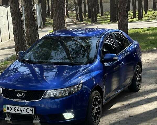 Синій Кіа Черато, об'ємом двигуна 2 л та пробігом 133 тис. км за 7200 $, фото 1 на Automoto.ua