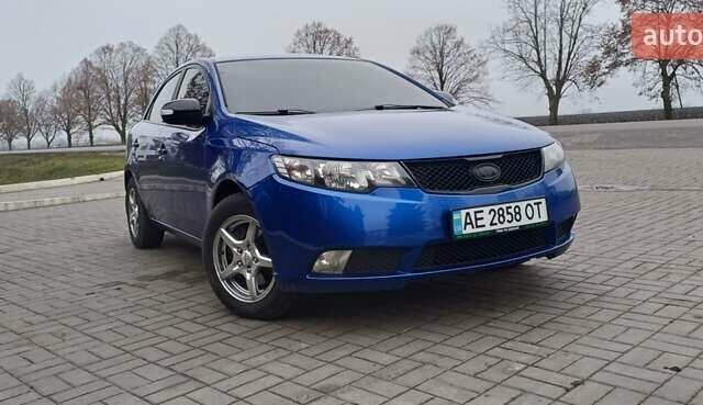 Синий Киа Черато, объемом двигателя 1.59 л и пробегом 240 тыс. км за 6450 $, фото 1 на Automoto.ua