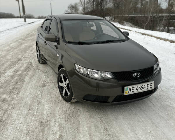 Зеленый Киа Черато, объемом двигателя 1.59 л и пробегом 99 тыс. км за 8500 $, фото 1 на Automoto.ua