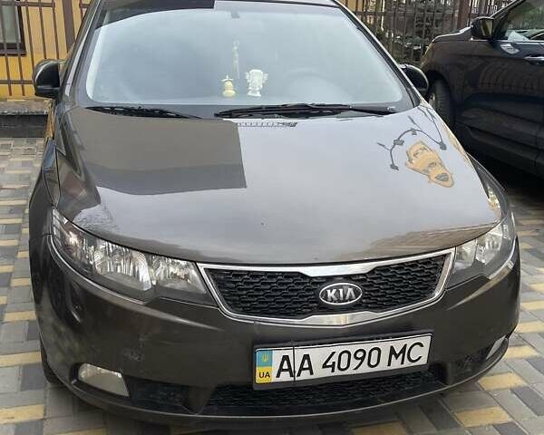 Зеленый Киа Черато, объемом двигателя 1.98 л и пробегом 180 тыс. км за 9000 $, фото 1 на Automoto.ua