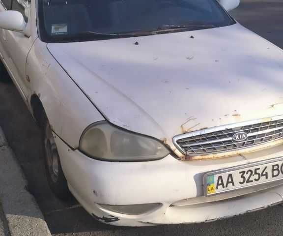Белый Киа Кларус, объемом двигателя 0 л и пробегом 1 тыс. км за 500 $, фото 1 на Automoto.ua