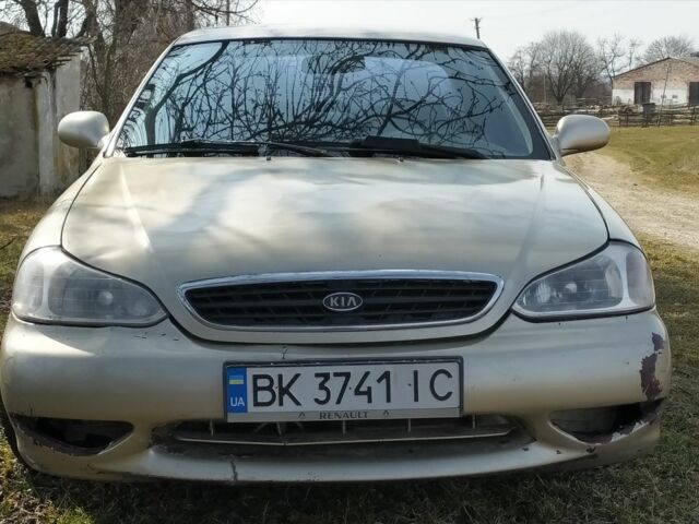 Бежевый Киа Кларус, объемом двигателя 2 л и пробегом 351 тыс. км за 1500 $, фото 1 на Automoto.ua