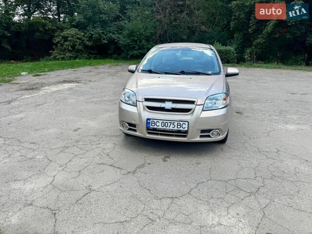 Черный Киа Кларус, объемом двигателя 2 л и пробегом 331 тыс. км за 1606 $, фото 1 на Automoto.ua