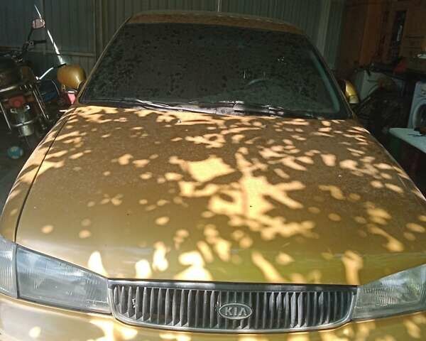 Жовтий Кіа Кларус, об'ємом двигуна 1.8 л та пробігом 250 тис. км за 2500 $, фото 1 на Automoto.ua