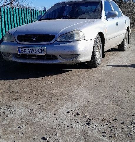 Сірий Кіа Кларус, об'ємом двигуна 2 л та пробігом 300 тис. км за 1800 $, фото 1 на Automoto.ua