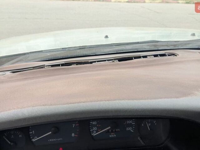 Сірий Кіа Кларус, об'ємом двигуна 2 л та пробігом 378 тис. км за 1800 $, фото 1 на Automoto.ua