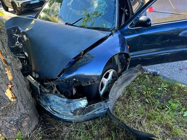 Синій Кіа Кларус, об'ємом двигуна 1.9 л та пробігом 0 тис. км за 200 $, фото 1 на Automoto.ua