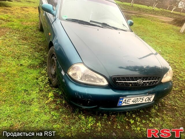 Зеленый Киа Кларус, объемом двигателя 2 л и пробегом 0 тыс. км за 350 $, фото 1 на Automoto.ua