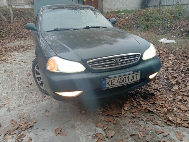 Зеленый Киа Кларус, объемом двигателя 2 л и пробегом 310 тыс. км за 1400 $, фото 1 на Automoto.ua