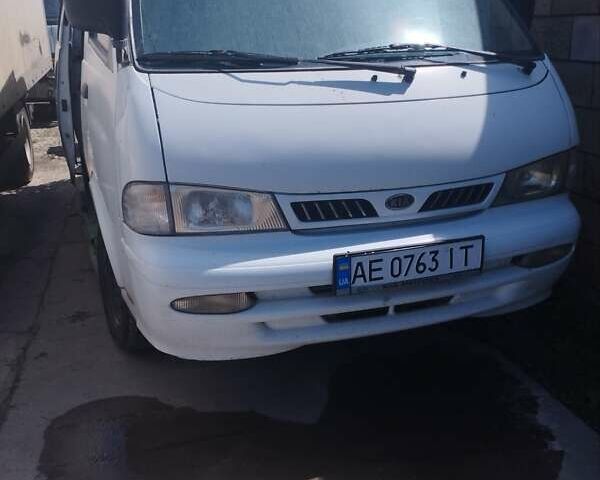 Кіа Космос, об'ємом двигуна 2.7 л та пробігом 300 тис. км за 1800 $, фото 1 на Automoto.ua