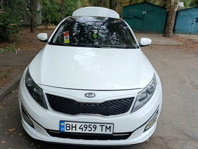 Білий Кіа Інша, об'ємом двигуна 2 л та пробігом 367 тис. км за 8000 $, фото 1 на Automoto.ua