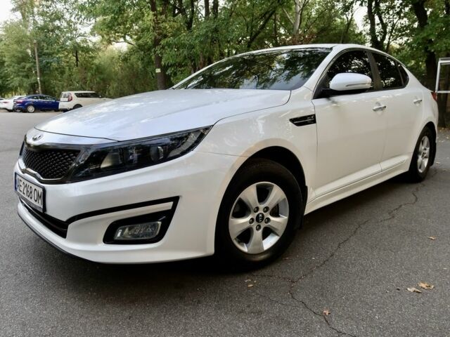 Білий Кіа Інша, об'ємом двигуна 2 л та пробігом 202 тис. км за 11800 $, фото 1 на Automoto.ua
