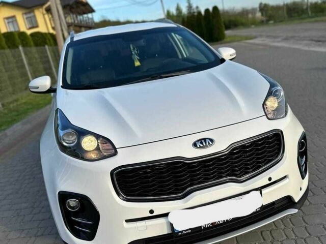 Кіа Інша 2017 у Полтаві на Automoto.ua Білий Кіа Інша, об'ємом двигуна 0 л та пробігом 160 тис. км за 17000 $, фото 1 на Automoto.ua