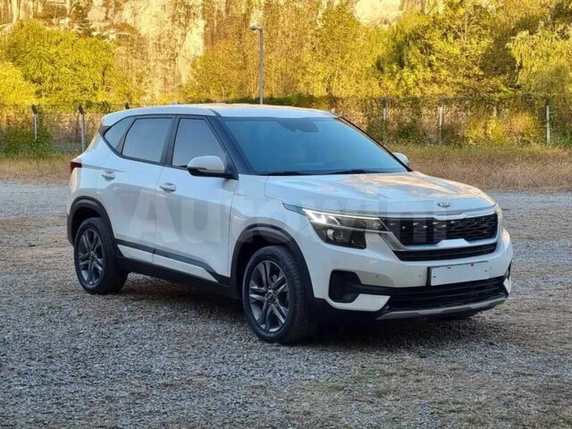 Белый Киа Другая, объемом двигателя 1.6 л и пробегом 50 тыс. км за 13700 $, фото 1 на Automoto.ua