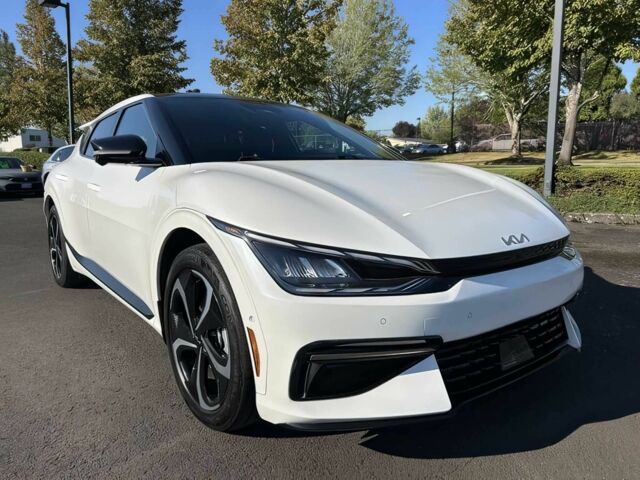 Белый Киа Другая, объемом двигателя 0 л и пробегом 28 тыс. км за 14900 $, фото 1 на Automoto.ua