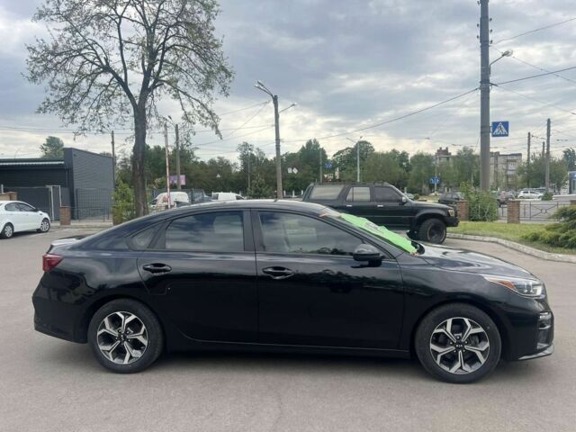 Черный Киа Другая, объемом двигателя 2 л и пробегом 100 тыс. км за 15000 $, фото 1 на Automoto.ua