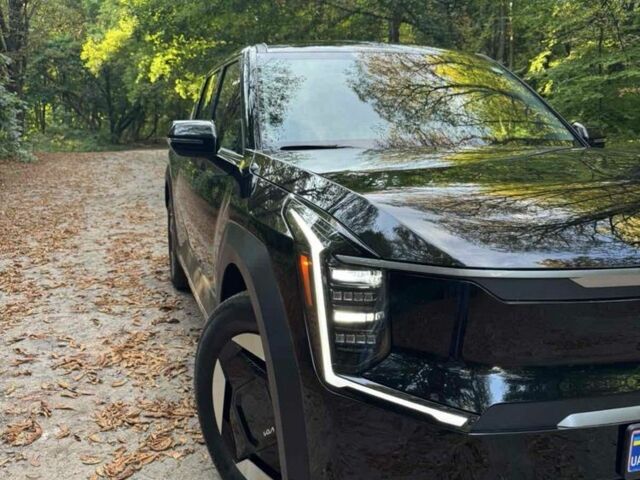 Чорний Кіа Інша, об'ємом двигуна 0 л та пробігом 18 тис. км за 40000 $, фото 1 на Automoto.ua