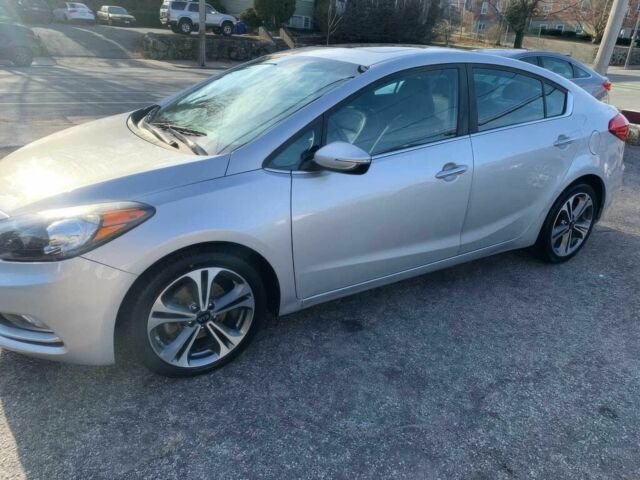 Серый Киа Другая, объемом двигателя 2 л и пробегом 73 тыс. км за 4200 $, фото 1 на Automoto.ua