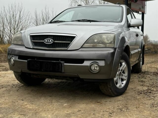 Серый Киа Другая, объемом двигателя 2.5 л и пробегом 218 тыс. км за 4150 $, фото 1 на Automoto.ua
