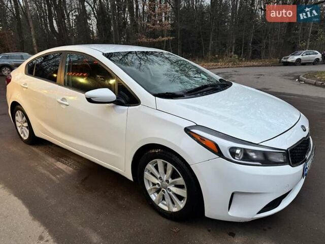 Білий Кіа Форте, об'ємом двигуна 2 л та пробігом 159 тис. км за 9000 $, фото 1 на Automoto.ua