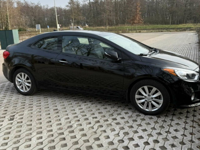 Чорний Кіа Форте, об'ємом двигуна 2 л та пробігом 112 тис. км за 8999 $, фото 1 на Automoto.ua