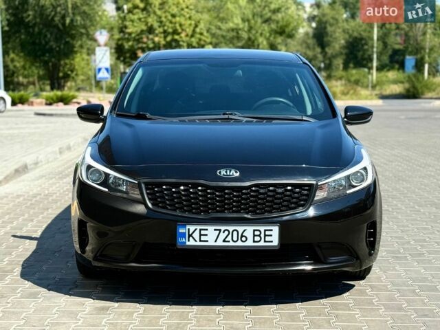 Чорний Кіа Форте, об'ємом двигуна 2 л та пробігом 144 тис. км за 9400 $, фото 1 на Automoto.ua