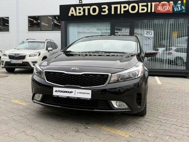 Чорний Кіа Форте, об'ємом двигуна 2 л та пробігом 142 тис. км за 8900 $, фото 1 на Automoto.ua