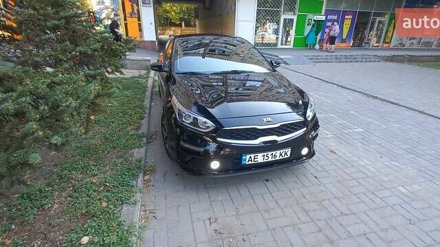 Черный Киа Форте, объемом двигателя 2 л и пробегом 85 тыс. км за 11900 $, фото 1 на Automoto.ua