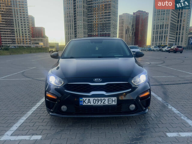 Чорний Кіа Форте, об'ємом двигуна 2 л та пробігом 80 тис. км за 13400 $, фото 1 на Automoto.ua